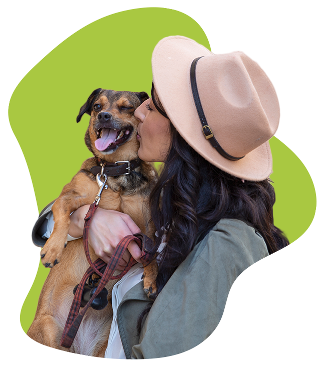 Mujer y perrito Merevet